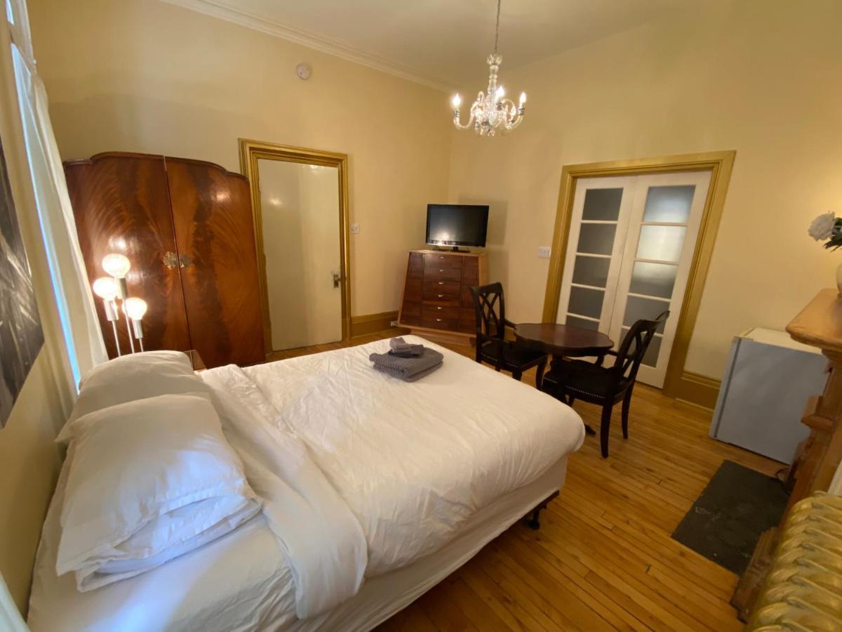 Gold Door Inn Οττάβα Εξωτερικό φωτογραφία